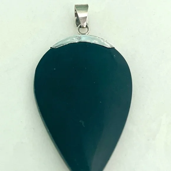 Abalone Shell Silver Pendant - Picture 4 of 6